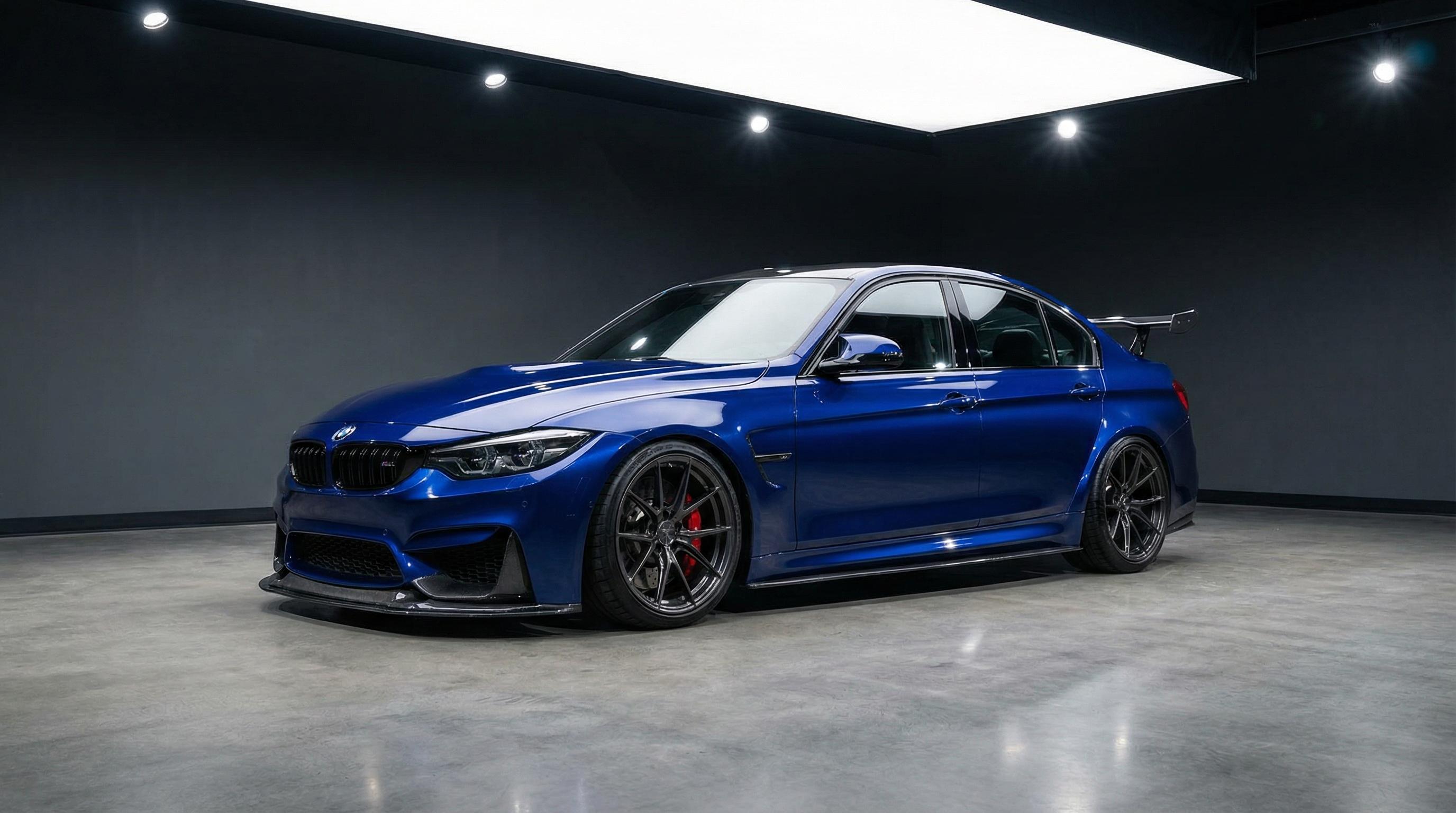 香蕉视频深海蓝轿车改装视频